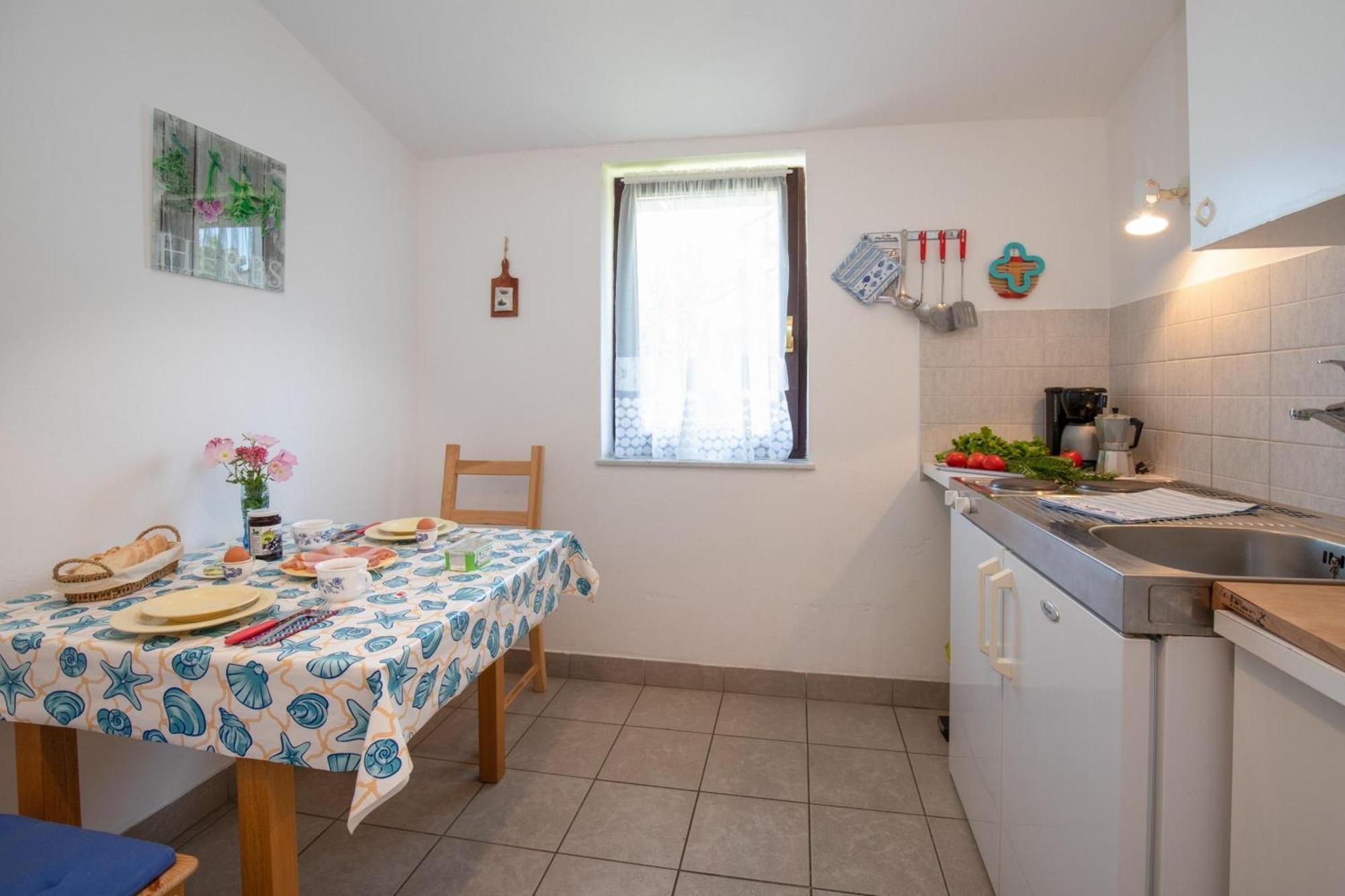 Apartments Brankica Island - Happy Rentals Vantacici Exterior foto